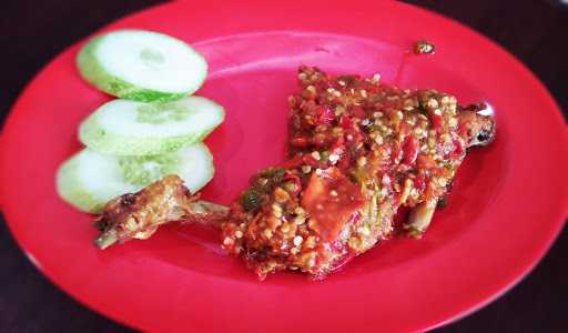 Warung Mpok Nansur Pecak Ikan Betawi 3