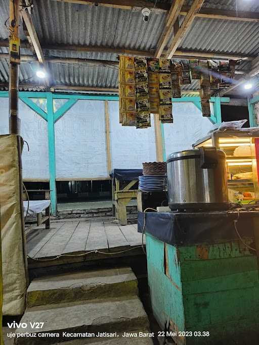 Warung Pecel Lele Uje 6