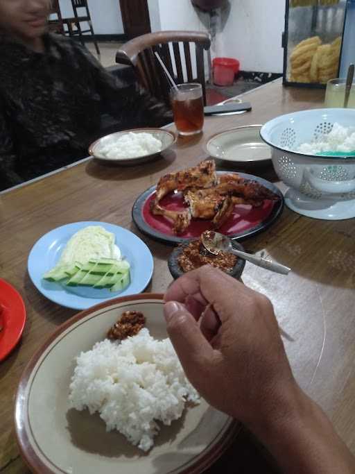 Ayam Bakar Mbok Tiyem 1 6