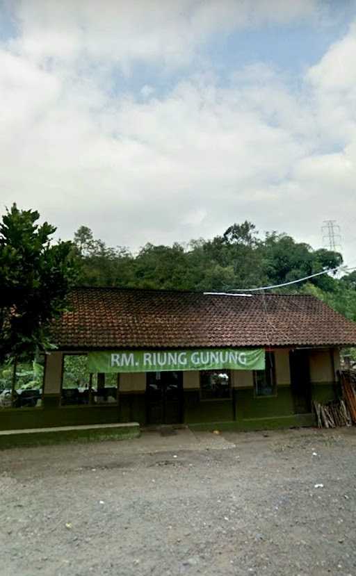 Rumah Makan Riung Gunung 3