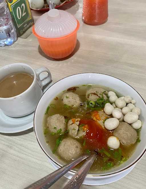 Soto Kudus & Bakso Pak Minto 8