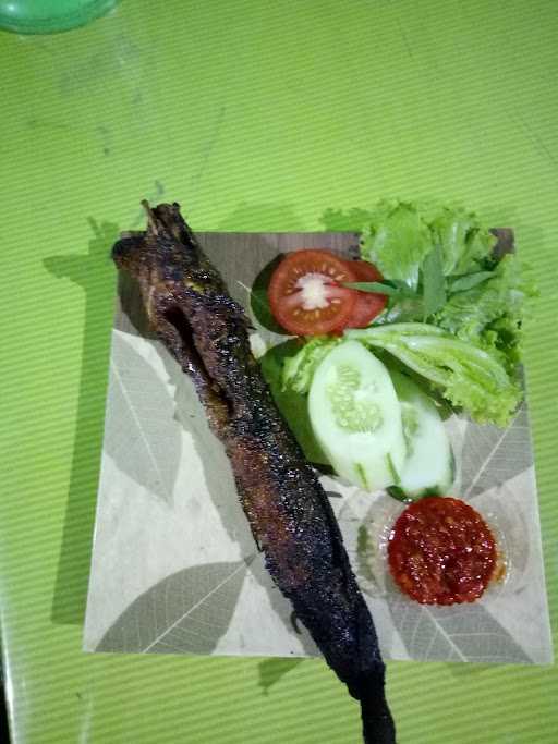 Ayam Goreng Dan Bakar Mbok Ginah 2