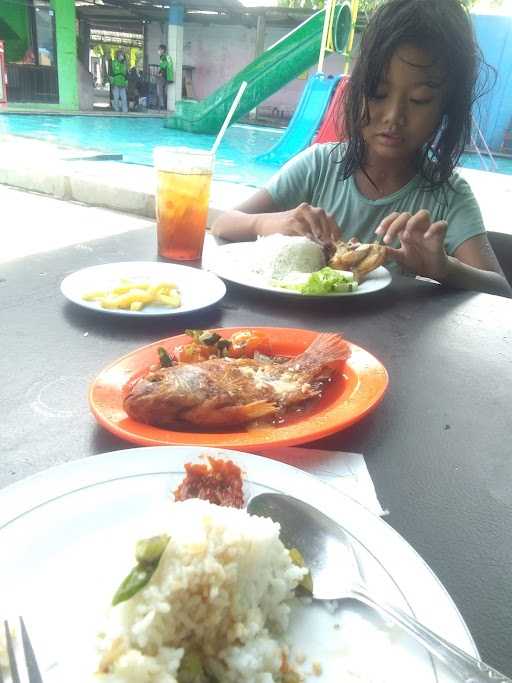 Birona Resto Wedangan & Kolam Renang 1