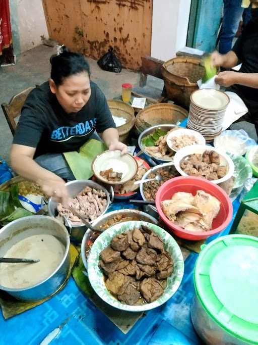 Gudeg Ceker Margoyudan Bu Kasno 9