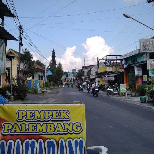 Pempek Palembang Maharani 8