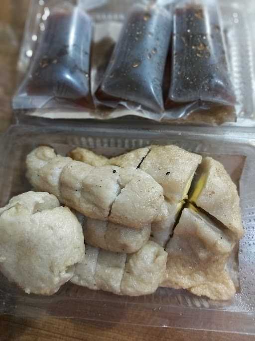 Pempek Palembang Maharani 3