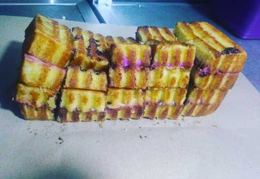 Roti Bakar Falyn 2