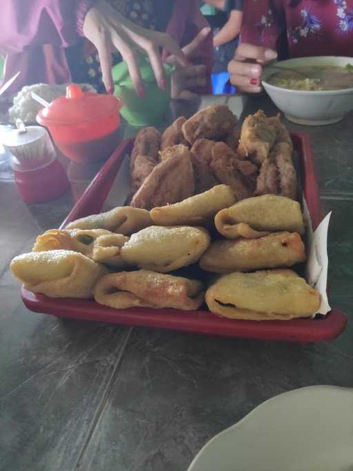 Warung Makan Bu Pur Soto 7