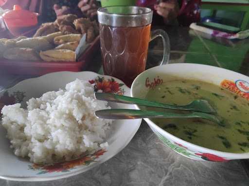 Warung Makan Bu Pur Soto 4