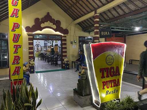 Rumah Makan Tiga Putra Negara Bali 2