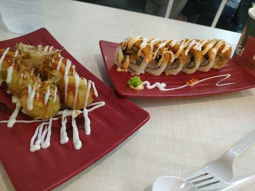 Hangiri Sushi Jepara 4