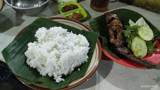 Bu Siti Ayam Goreng 1