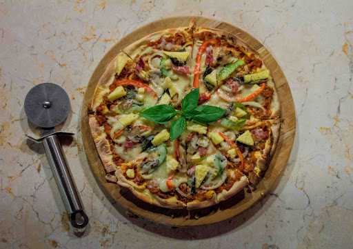 Harum Manis Pizza Restaurants 8