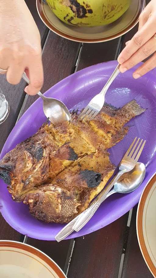 Ikan Bakar Bu Sri 7