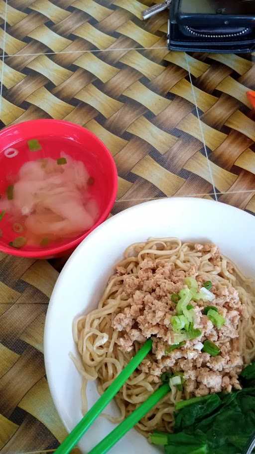 Mie Pangsit Jakarta 3