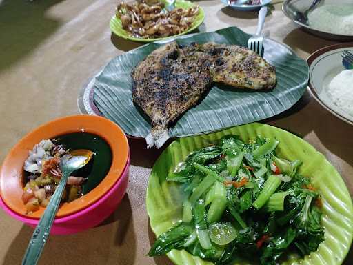 Warung Makan Khas Karimun 3