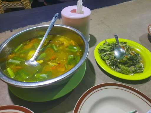 Warung Makan Khas Karimun 10