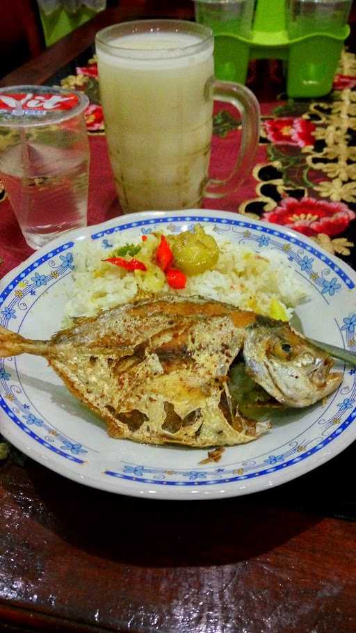 Warung Makan Lesehan Bu Sofiyah 6