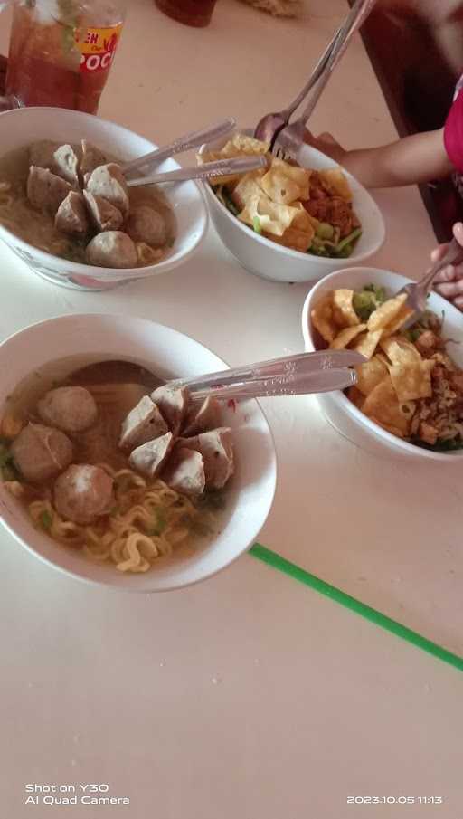 Bakso & Mie Ayam Idola Rasa 9