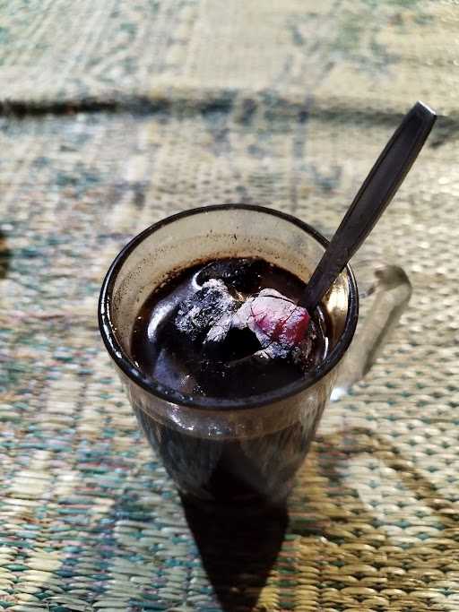 Angkringan Kopi Joss Pak Gondrong 1