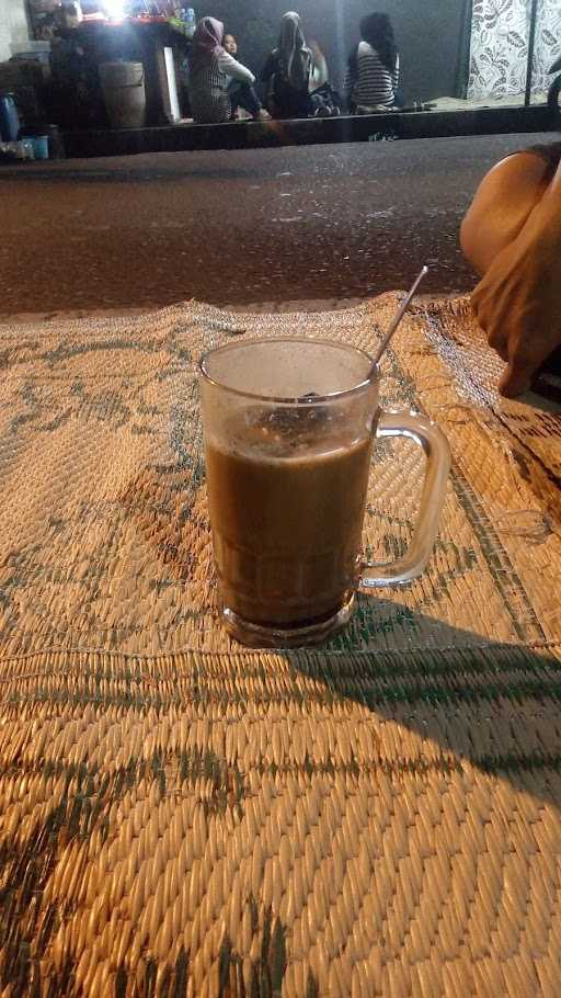 Angkringan Kopi Joss Pak Gondrong 7