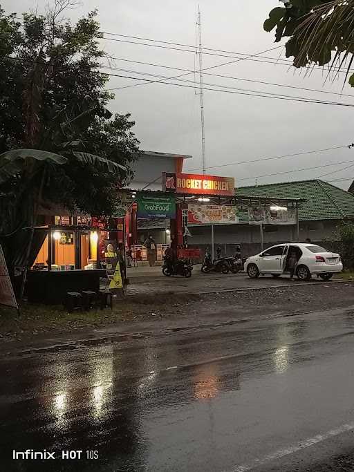 Momo Martabak Manis 4