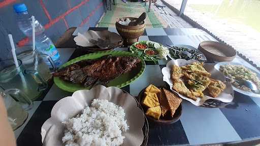 Pemancingan & Resto Tiga Rasa 5