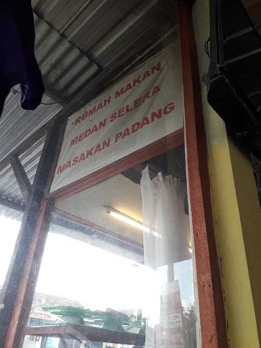 Rumah Makan Medan Selera 10