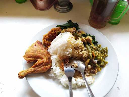 Rumah Makan Padang Asli 9