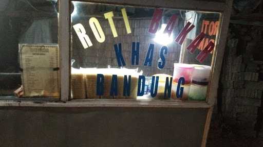 Roti Bakar Khas BandungMbak Vivievi 5