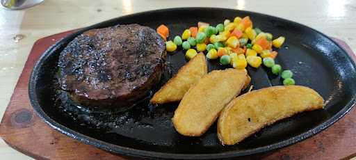 Twelve Cafe Steak House 7