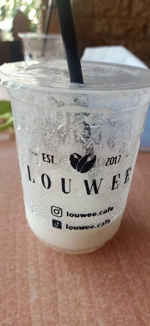 Louwee Food&Coffe Jombang 5