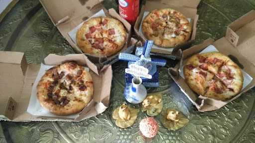 Domino'S Pizza 3