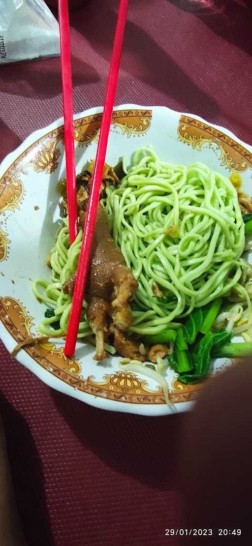 Mie Ayam Hijau Ceker 3