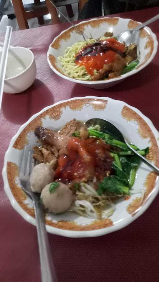 Mie Ayam Hijau Ceker 10