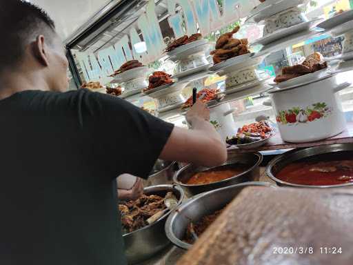 Minang Maimbau Masakan Padang 5