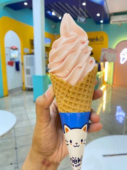 Neko Ice Cream Jombang 4