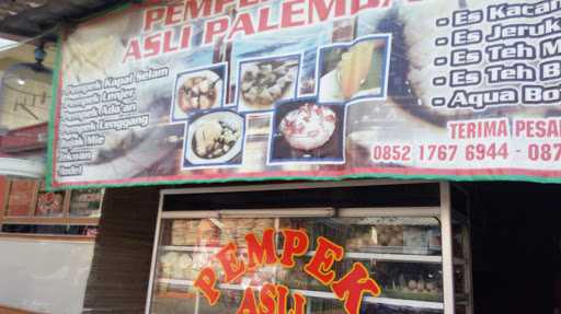 Pempek Three Asli Palembang 3