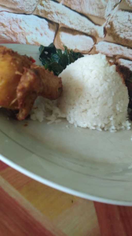 Rumah Makan Padang Tapian Kito 2