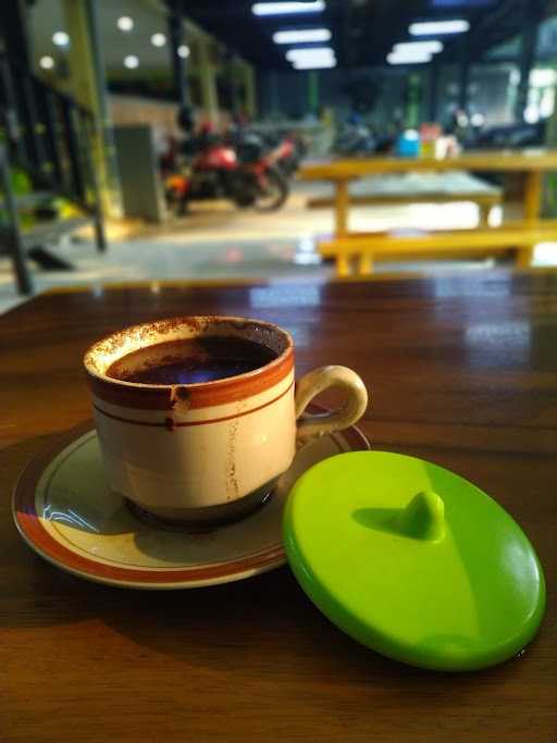 Warung Dan Lesehan Mulyo Redjo 10