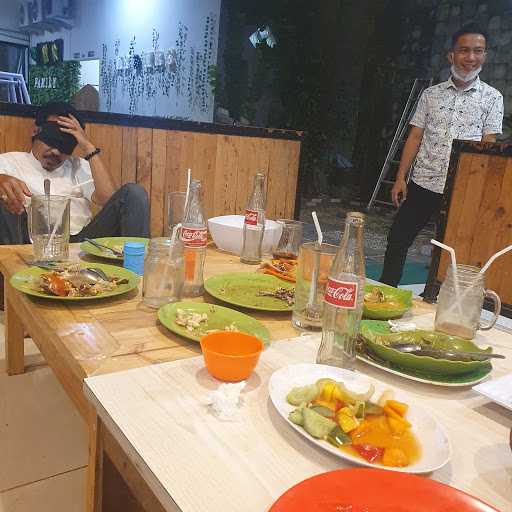 Warung Dan Lesehan Mulyo Redjo 1