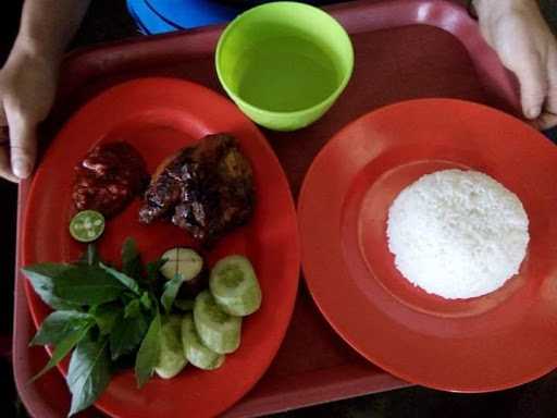 Warung Lesehan Masno 5