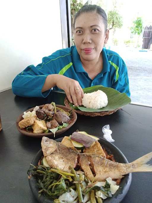 Warung Lesehan Yuk Pah 8