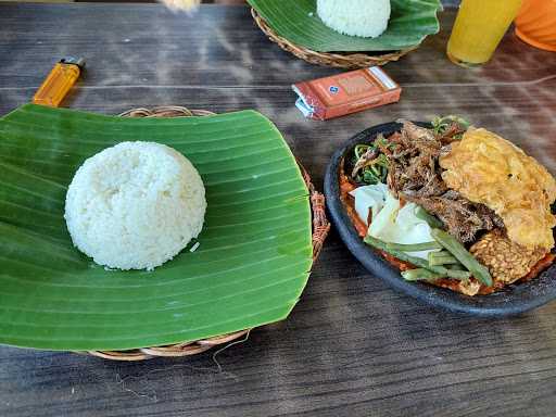 Warung Lesehan Yuk Pah 4