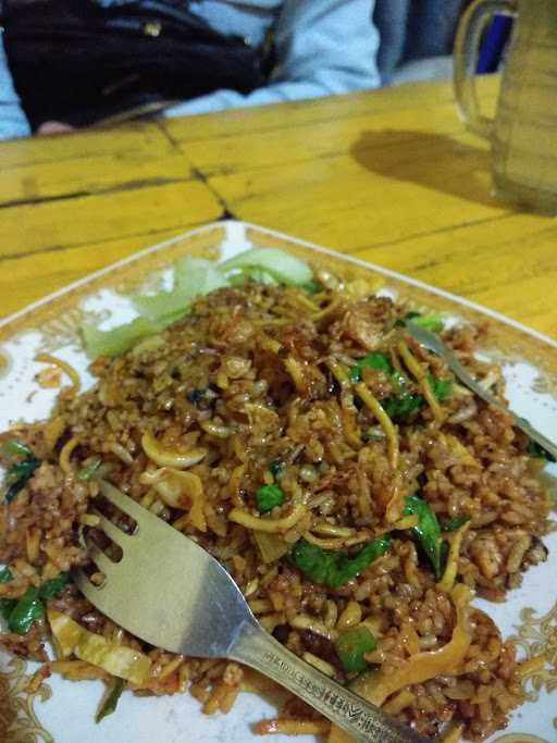 Warung Makan Doa Si Embok 9