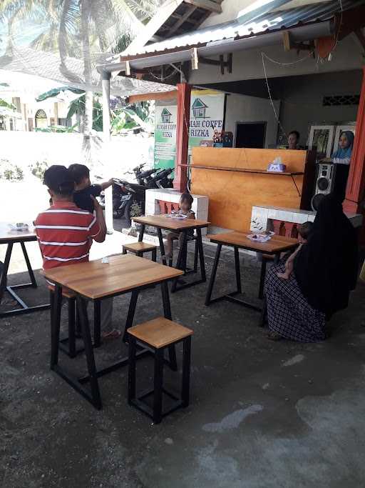 Rumah Coffe Rizka 9