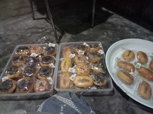 Penjual Kue Donat 4