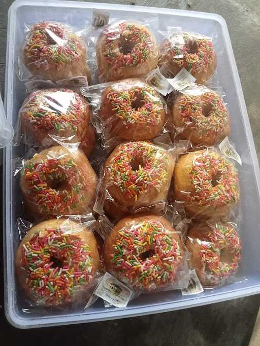 Penjual Kue Donat 3