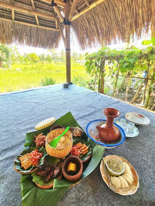 Warung Bambu Bonjeruk 2