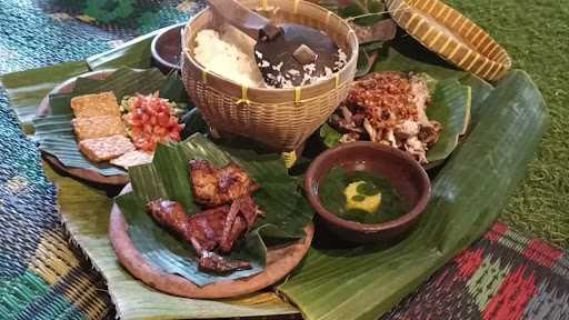 Warung Bambu Bonjeruk 8